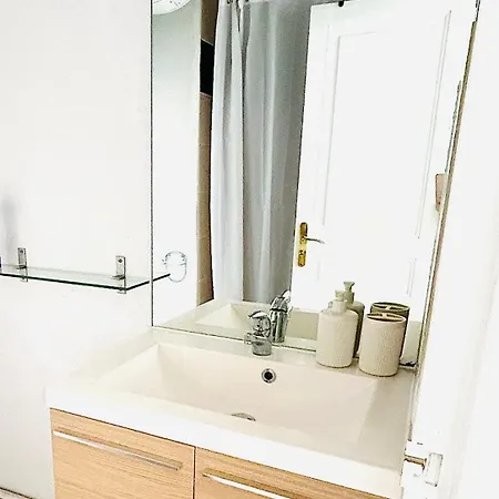 T2 Avec Piscine Chauffée - Vue Exceptionnelle Sur La - Parking&wifi - à 50m Appartement