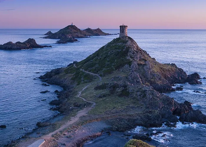 Appartement T2 Avec Piscine Chauffee - Vue Exceptionnelle Sur La Mer - Parking & Wifi - Plage A 50M Ajaccio (Corsica)