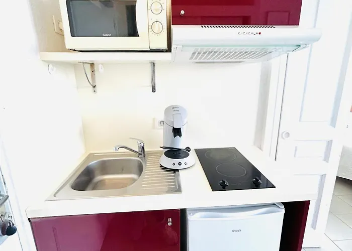 T2 Avec Piscine Chauffee - Vue Exceptionnelle Sur La Mer - Parking & Wifi - Plage A 50M Ajaccio (Corsica)