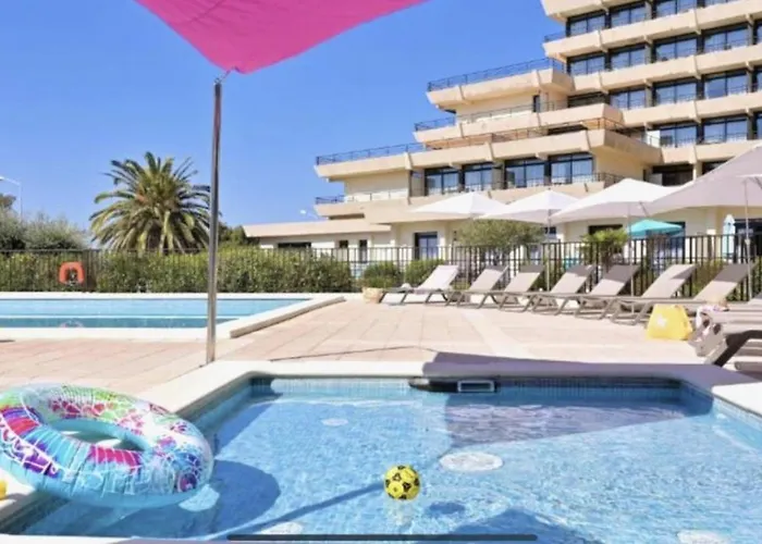 Apartment T2 Avec Piscine Chauffee - Vue Exceptionnelle Sur La - Parking & Wifi - A 50m Ajaccio (Corsica)
